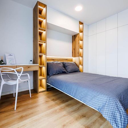 Premium Suite- City Center, Capital Towers, Free Parking Ряшів Екстер'єр фото